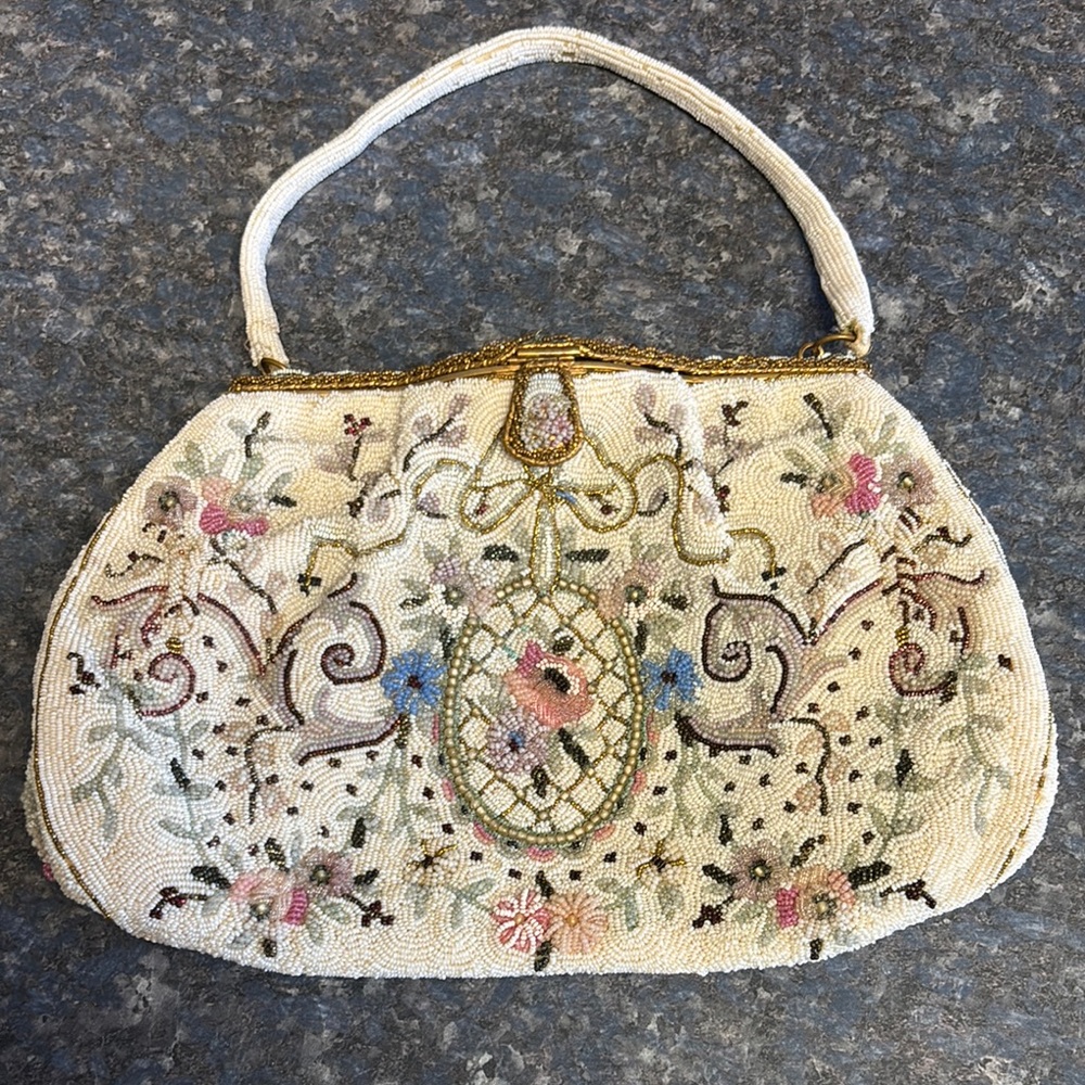 Vintage Manhill Floral Beaded Handbag